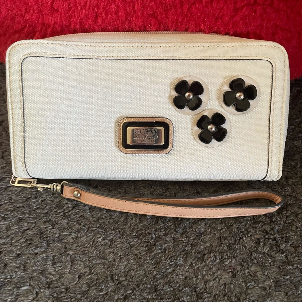 Guess Wallet